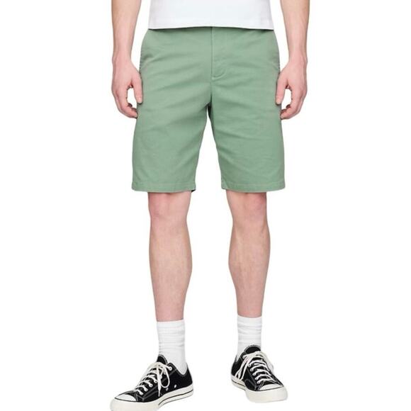 NWT Gap Men’s 10” Vintage Chino Shorts Twig Size 34 - Picture 1 of 9